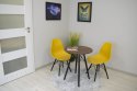 NOWOCZESNY OKRĄGŁY STÓŁ LOFT, JESION, CZARNY 60 cm