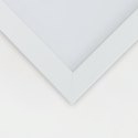 Plakat w białej ramie - Geometryczne miasto fioletowy