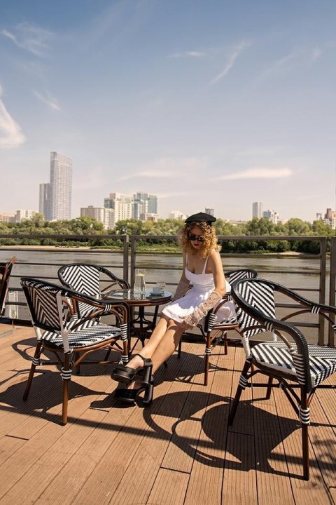 Krzesło CAFE AZURE biały / czarny Krzesło CAFE AZURE biały / czarny